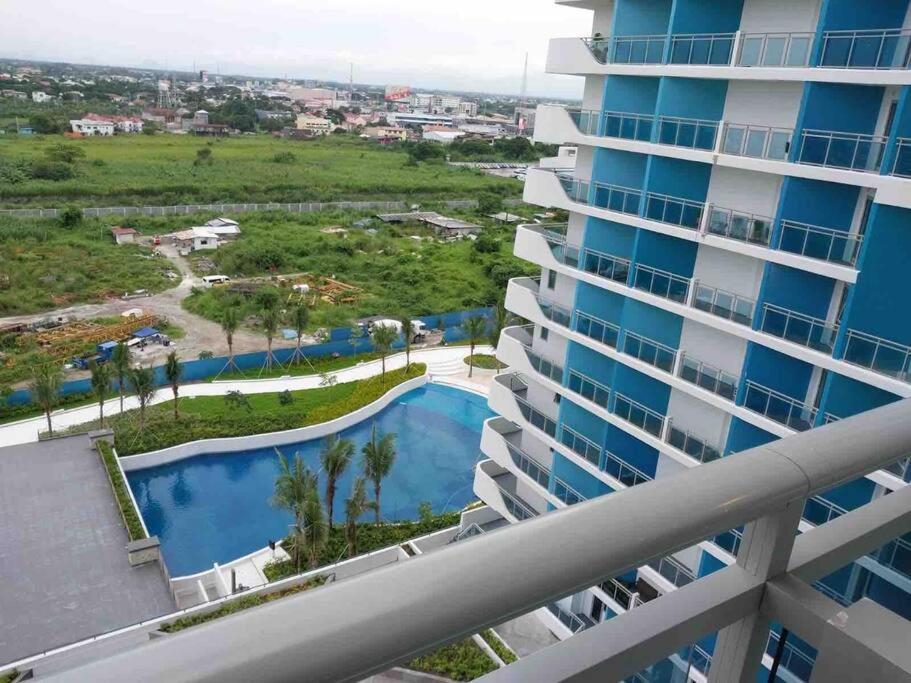 1Bedroom Unit At Azure North With Netflix Up To 6Pax Pampanga Exterior foto